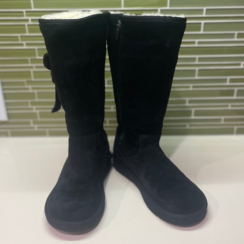 UGG Black Cargo Pocket Tall Shearling Boots sz 7